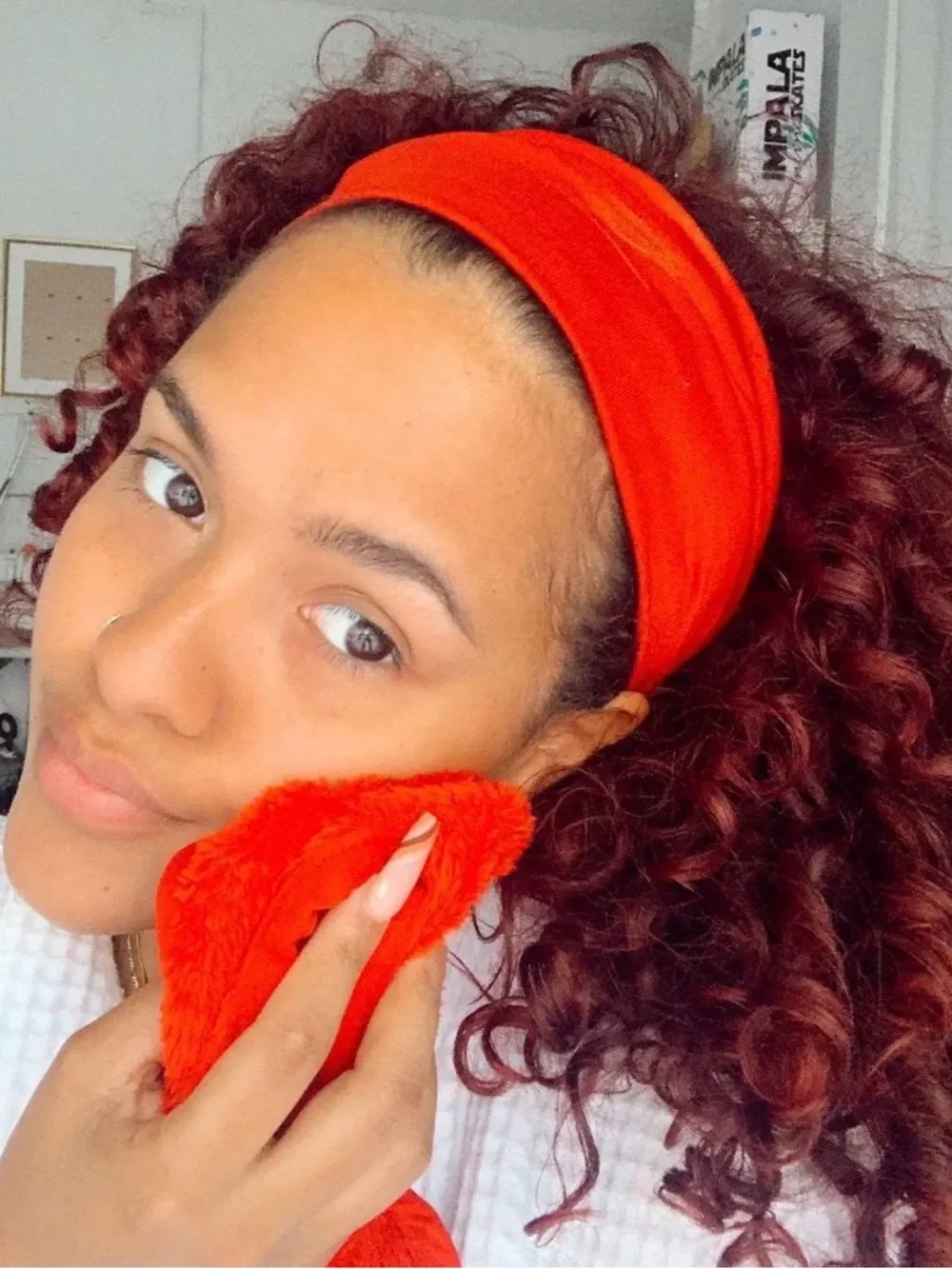 MakeUp Eraser Pro Red Reusable Makeup Remover Cloth